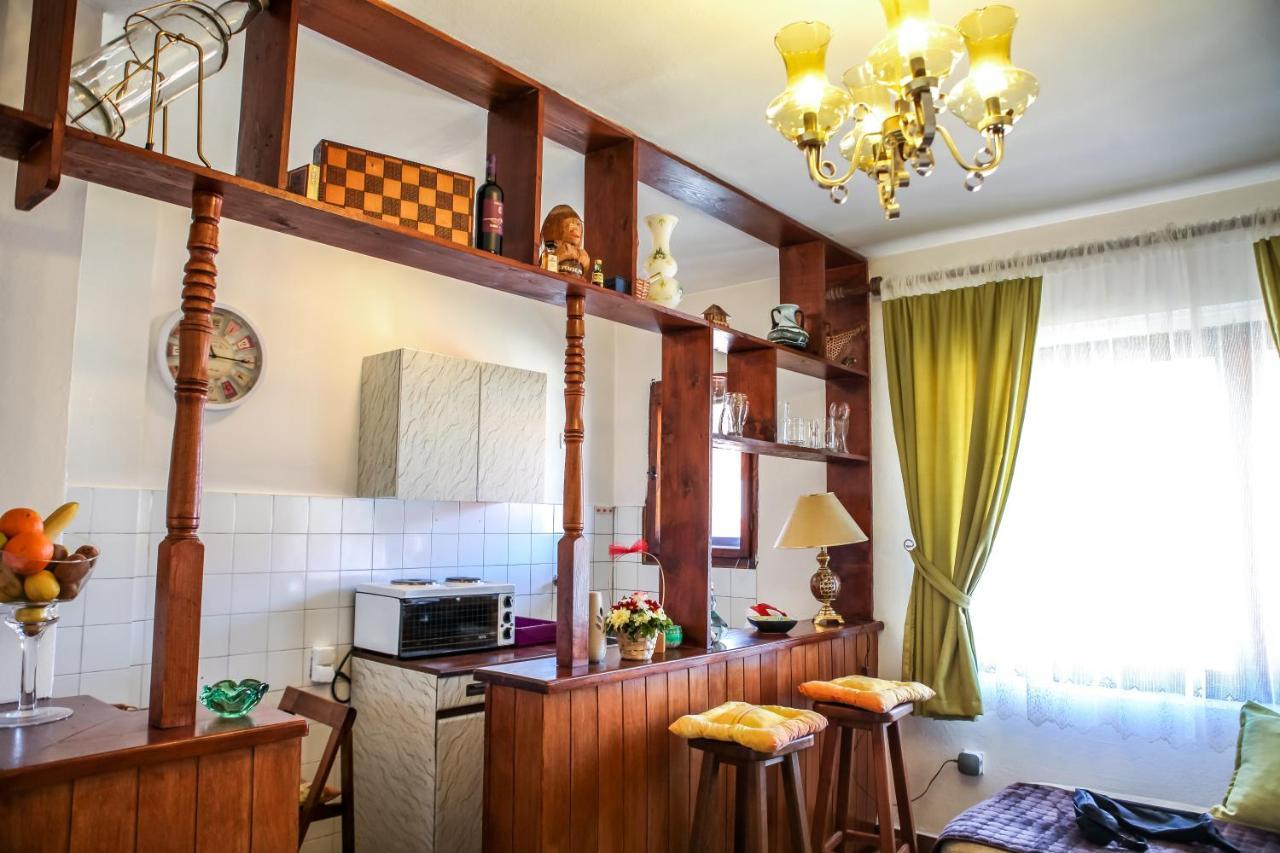 Apartment Dejan Cetinje Exterior foto